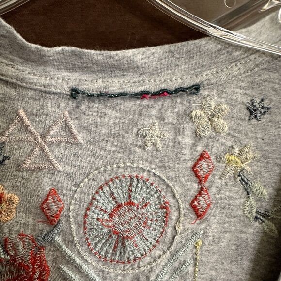 JOHNNY WAS Aravis Flutter Sleeve V Neck Ebroidered Top Butterfly Size SMALL - Picture 4 of 7